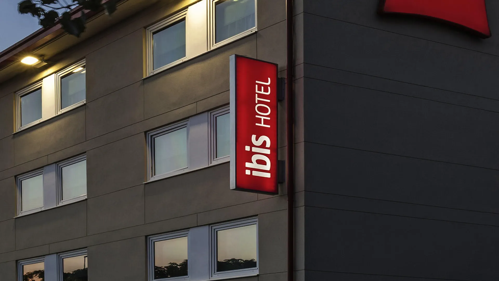 Hotel Ibis Cornella Cornellá de Llobregat España