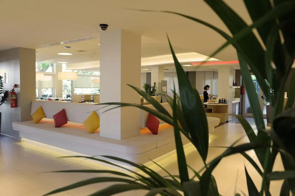 Hotel Ibis Cornella Cornellá de Llobregat
