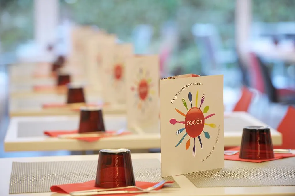 Hotel Ibis Cornella Cornellà de Llobregat 2*,