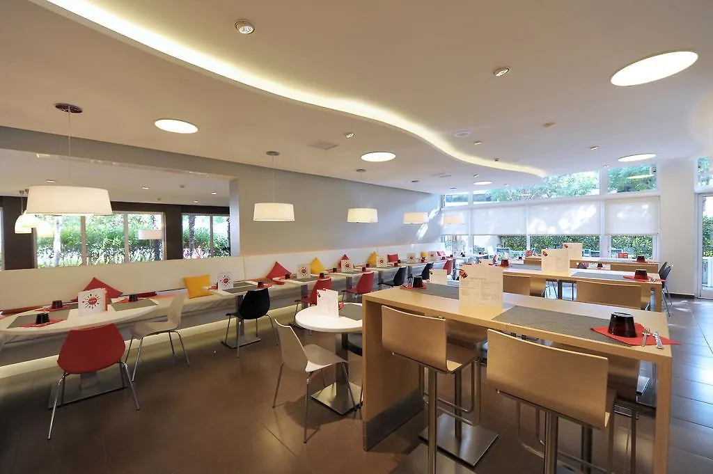 Hotel Ibis Cornella Cornellá de Llobregat